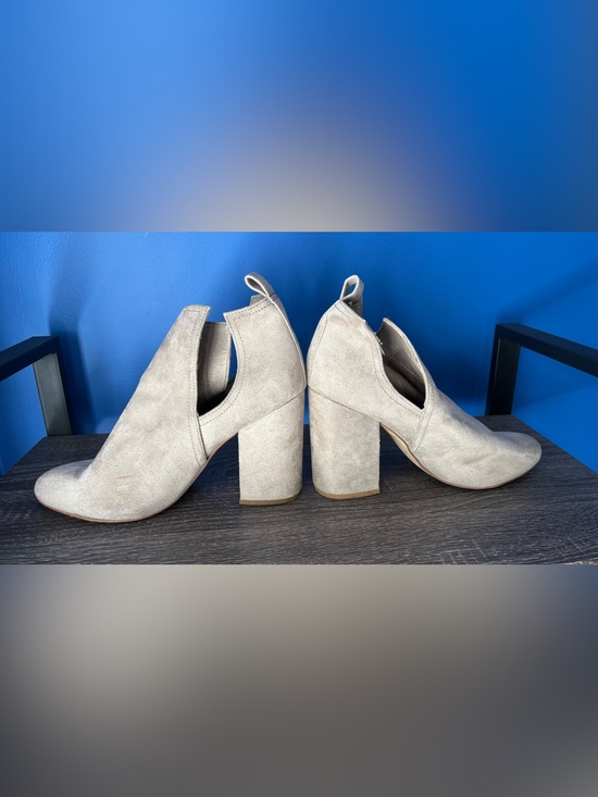 Steve Madden Shoes - {Steve Madden} Light Nude Suede Block Heel Booties